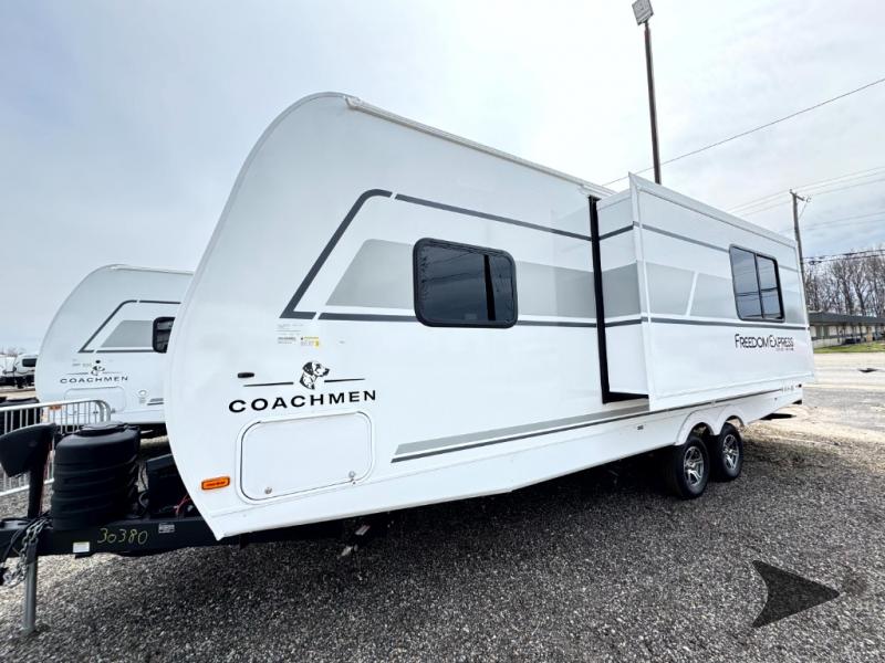 2025 Forest River Freedom Express photo 3