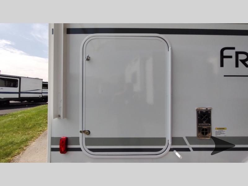 New 2025 Coachmen RV Freedom Express Select 18SE* Travel