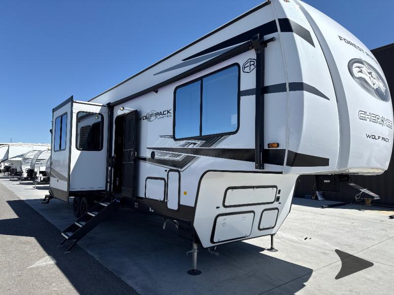 savier fulton x habitat コラボモデル　27cm　新品 New 2025 Forest River RV WOLF PACK 290PACK13 Toy Hauler Fifth