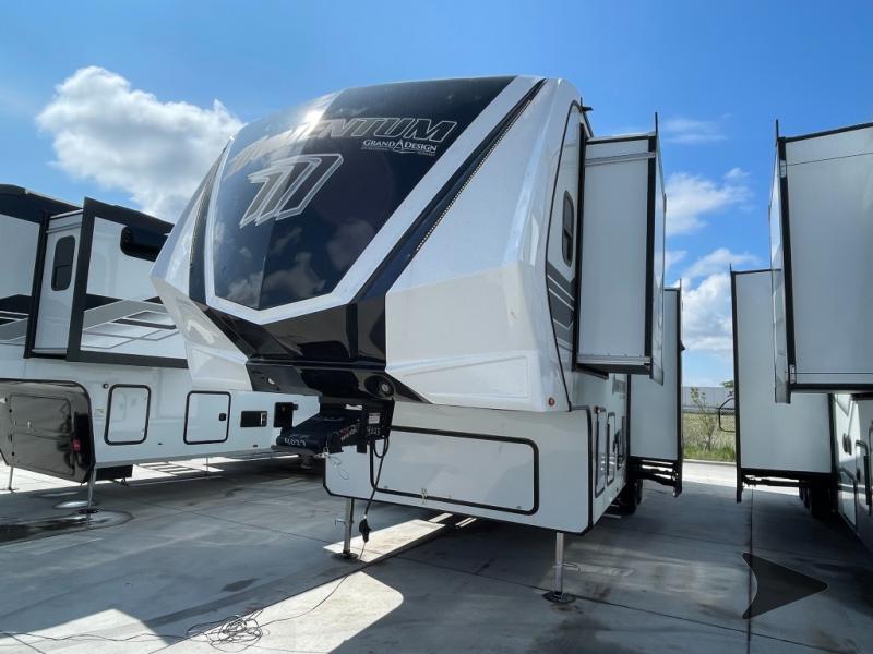 2025 Grand Design Recreational Momentum Wide Body photo 4