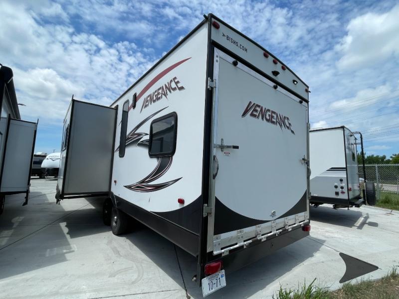 2017 Forest River Vengeance photo 4