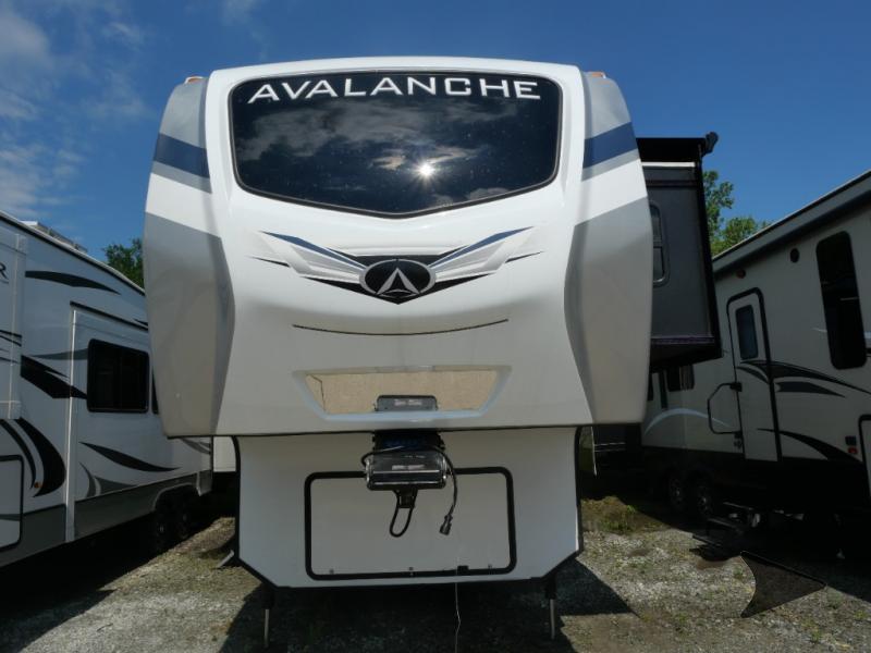 2022 Keystone RV avalanche 312rs