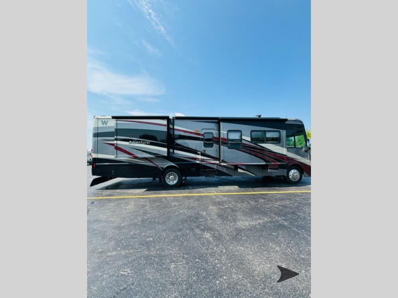 2013 Winnebago adventurer 37f