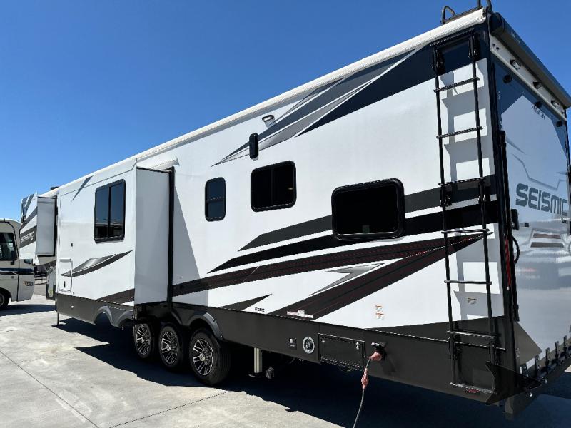 2024 Jayco 395