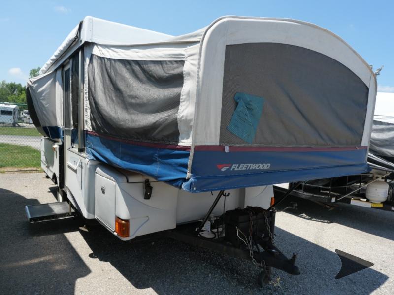 Used 2005 Fleetwood RV FLEETWOOD RUSHMORE Folding Pop Up Camper at Bish s RV Anderson IN 83357A