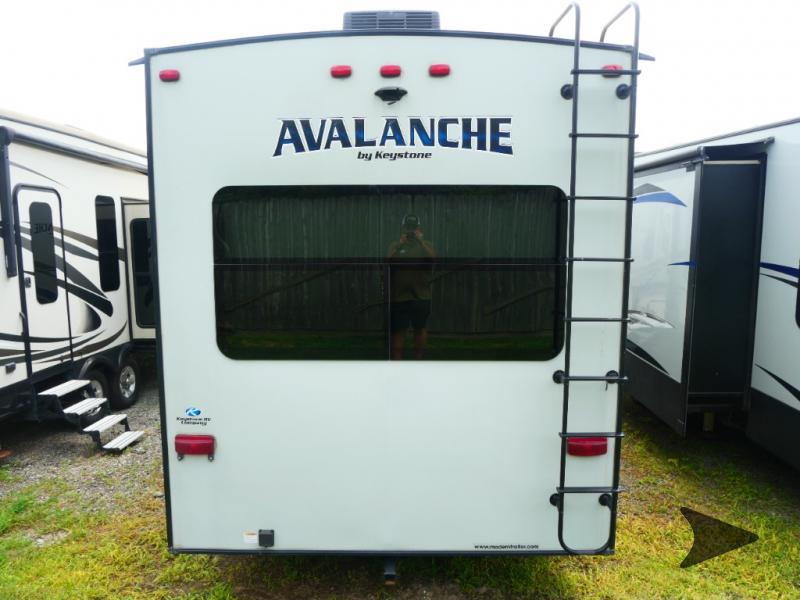 2020 Keystone RV avalanche 338gk