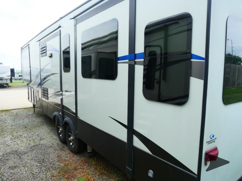 2020 Keystone RV avalanche 338gk