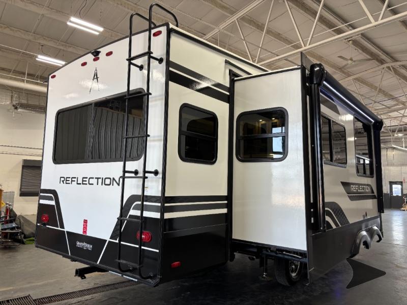 2026 Grand Design Recreational Reflection Narrow Body photo 4