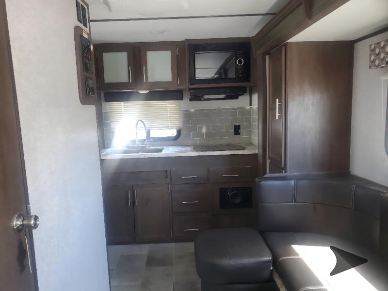 2020 Dutchmen RV 1605fb