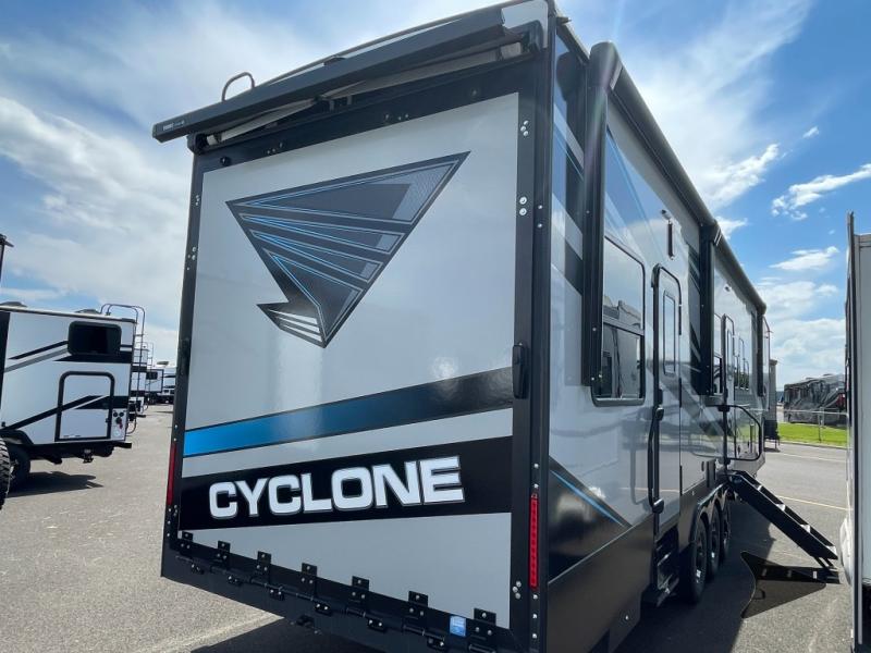 2022 Heartland cyclone 4007