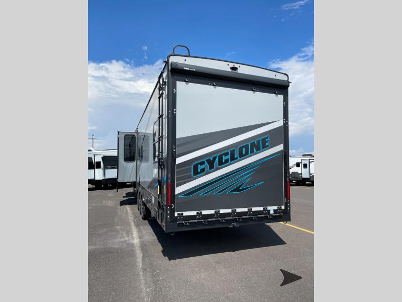 2025 Heartland cyclone 4006