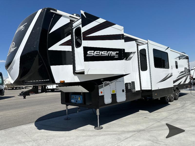 2025 Jayco 399