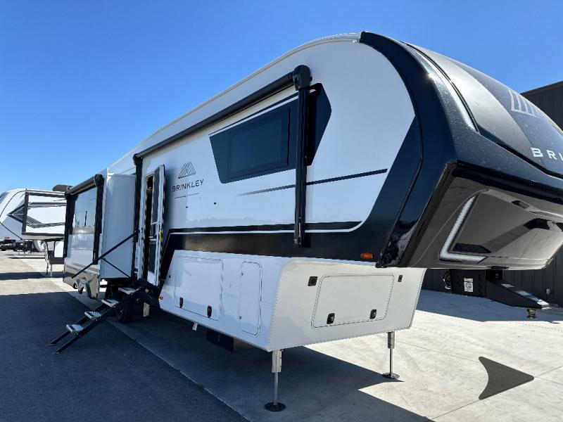 2025 Brinkley RV 3400