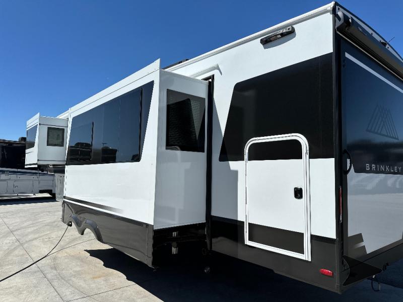 2025 Brinkley RV 3400