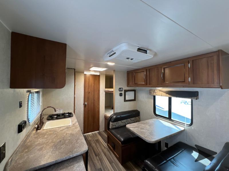 2016 Gulf Stream ameri-lite 198bh