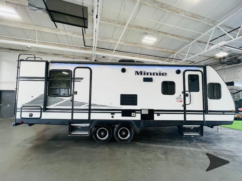 2020 Winnebago Of Indiana Minnie photo 2