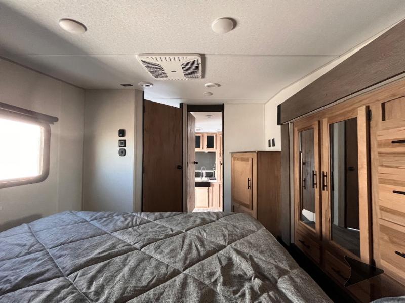 New 2024 Forest River RV Cherokee Wolf Pack 320PACK13.5 Toy Hauler