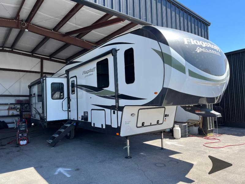 New 2023 Forest River RV Flagstaff Classic 8529CSB Fifth Wheel