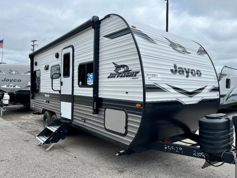 New 2024 Jayco Jay Flight SLX 210QB Travel Trailer at Bish's RV ...