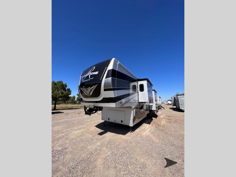 RIVERSTONE Fifth Wheels - Forest River RV