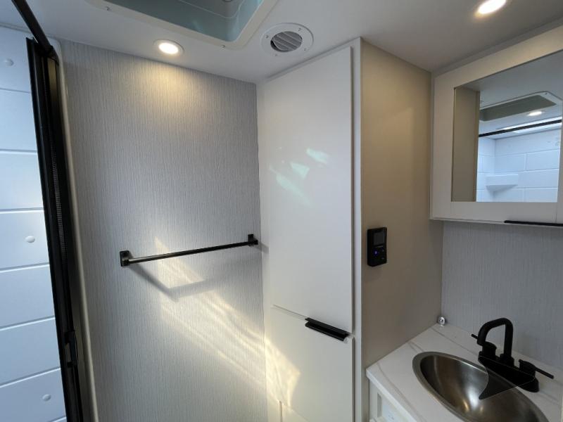 Micro Minnie/2108TB/2026 image-25