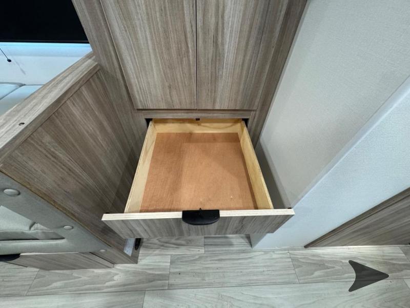 Access/25ML/2025 image-12