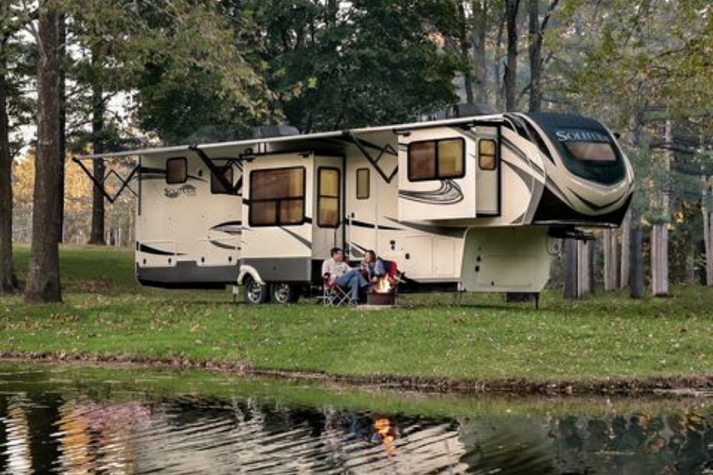 new fifth wheel rv at Blue Dog RV