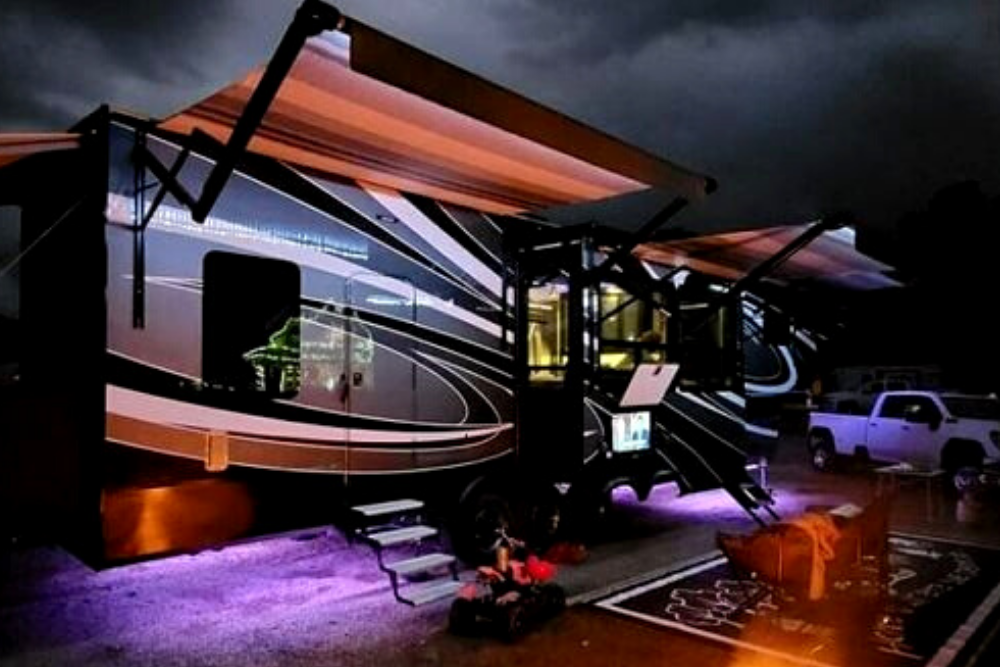 new toy hauler RV at Blue Dog RV