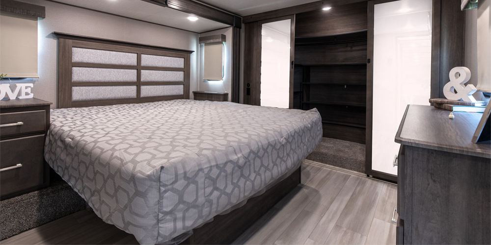 Grand Design Fifth Wheel Bedroom
