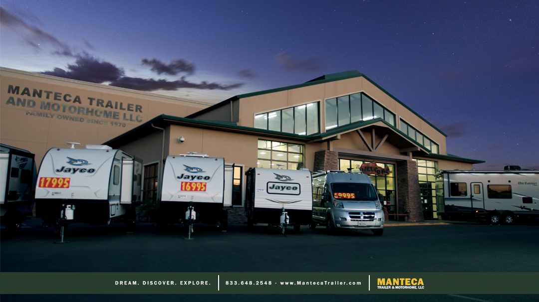 Manteca Trailer at Night