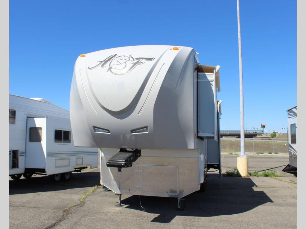 Used 2019 Northwood Arctic Fox 28-5C Fifth Wheel at Blue Compass RV