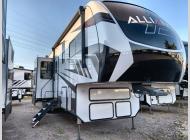 New 2022 Alliance RV Valor 43V13 image