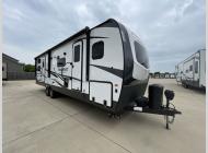 Used 2022 Forest River RV Flagstaff Super Lite 27BHWS image