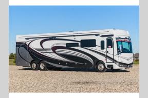 New 2025 Fleetwood RV Discovery LXE 44B Photo