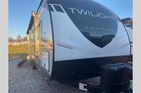 New 2022 Cruiser Twilight Signature TWS 2580 Photo