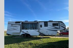New 2023 Grand Design Solitude 391DL Photo