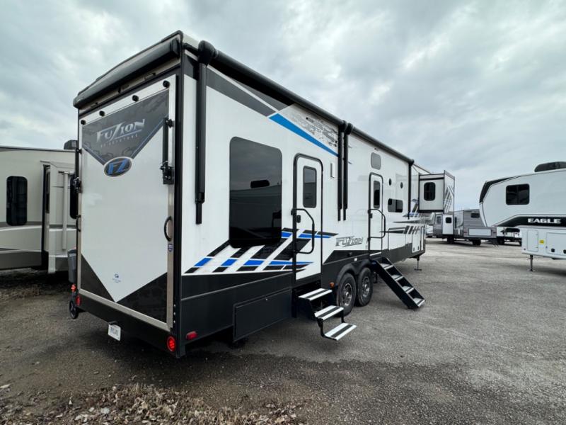 Used 2022 Keystone RV Fuzion 369 Toy Hauler Fifth Wheel at Blue Compass ...