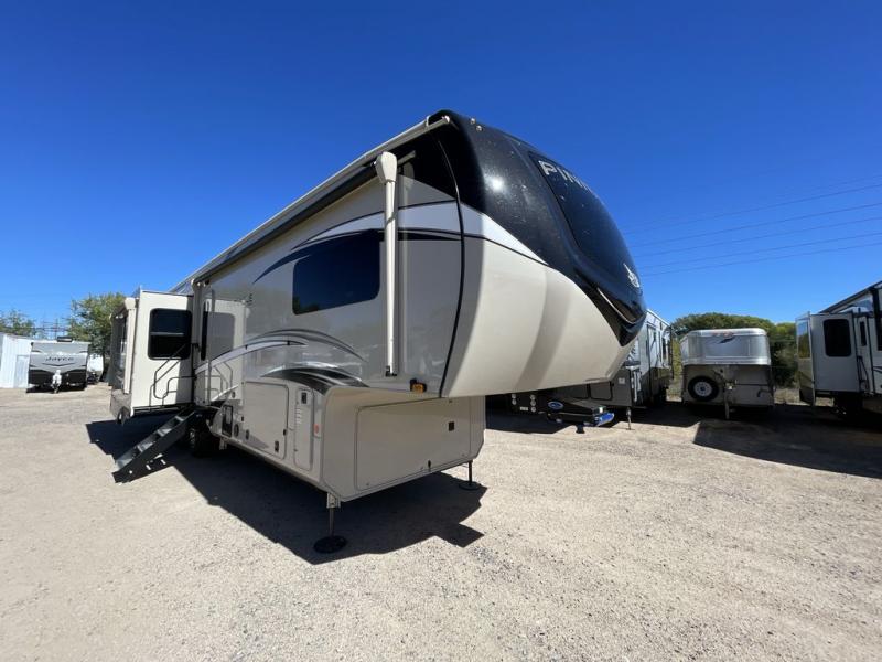 New 2023 Jayco Pinnacle 36SSWS Fifth Wheel at Blue Compass RV Prescott, AZ 10U0068