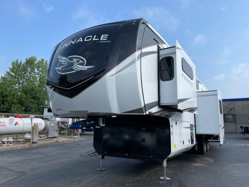 New 2024 Jayco Pinnacle 37MDQS Fifth Wheel at Blue Compass RV