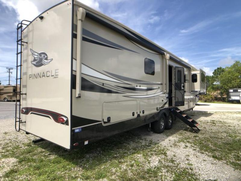 New 2024 Jayco Pinnacle 38FLGS Fifth Wheel at Blue Compass RV