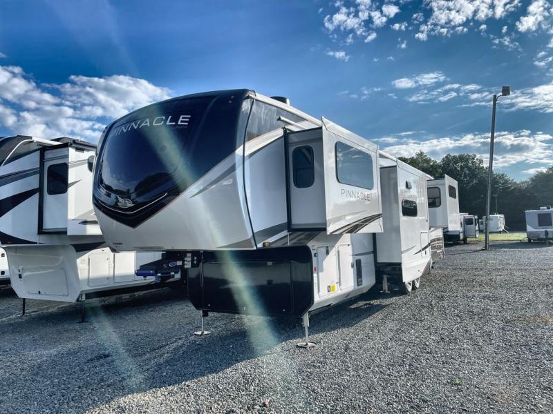 New 2024 Jayco Pinnacle 38FLGS Fifth Wheel at Blue Compass RV Winston