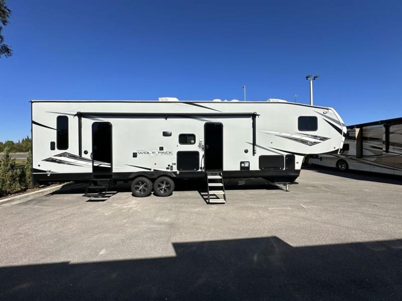 Used 2022 Forest River RV Cherokee Wolf Pack 315PACK12 Toy Hauler Fifth ...