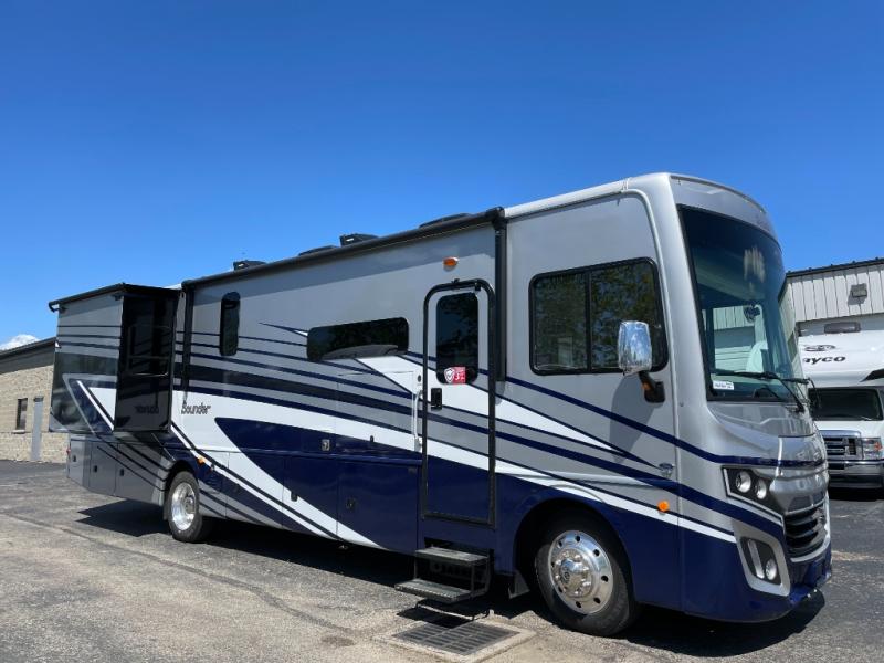 Fleetwood RV Bounder 36F Motor Home Class A For Sale