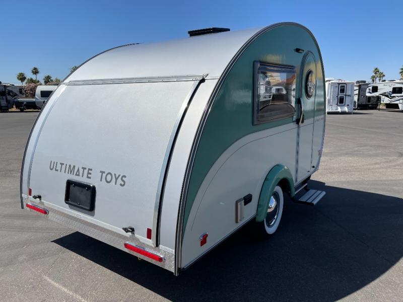 New 2023 Ultimate Toys Ultimate Camper For Sale in Hudson, FL