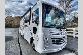 New 2024 Holiday Rambler Admiral 28A Photo