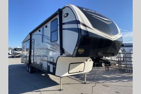 Used 2018 CrossRoads RV Cruiser 3471MD Photo