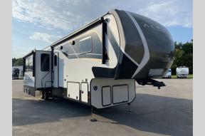 New 2025 Keystone RV Avalanche 390DS Photo