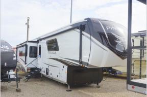 New 2025 Jayco Pinnacle 38FBRK Photo