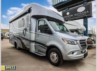 Used 2021 Tiffin Motorhomes Wayfarer 25 RW image