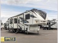 Used 2019 Dutchmen RV Voltage 3605 image